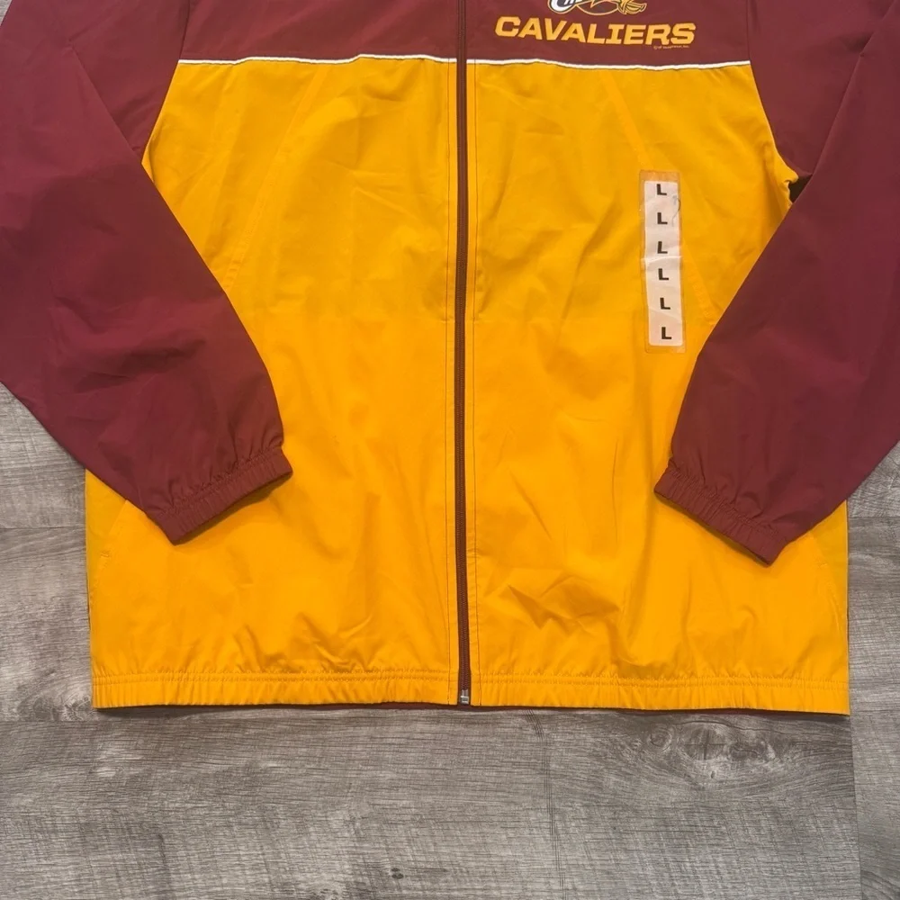 NWT Cleveland Cavaliers NBA Windjacket Lightweight Full Zip Mens Sz. L